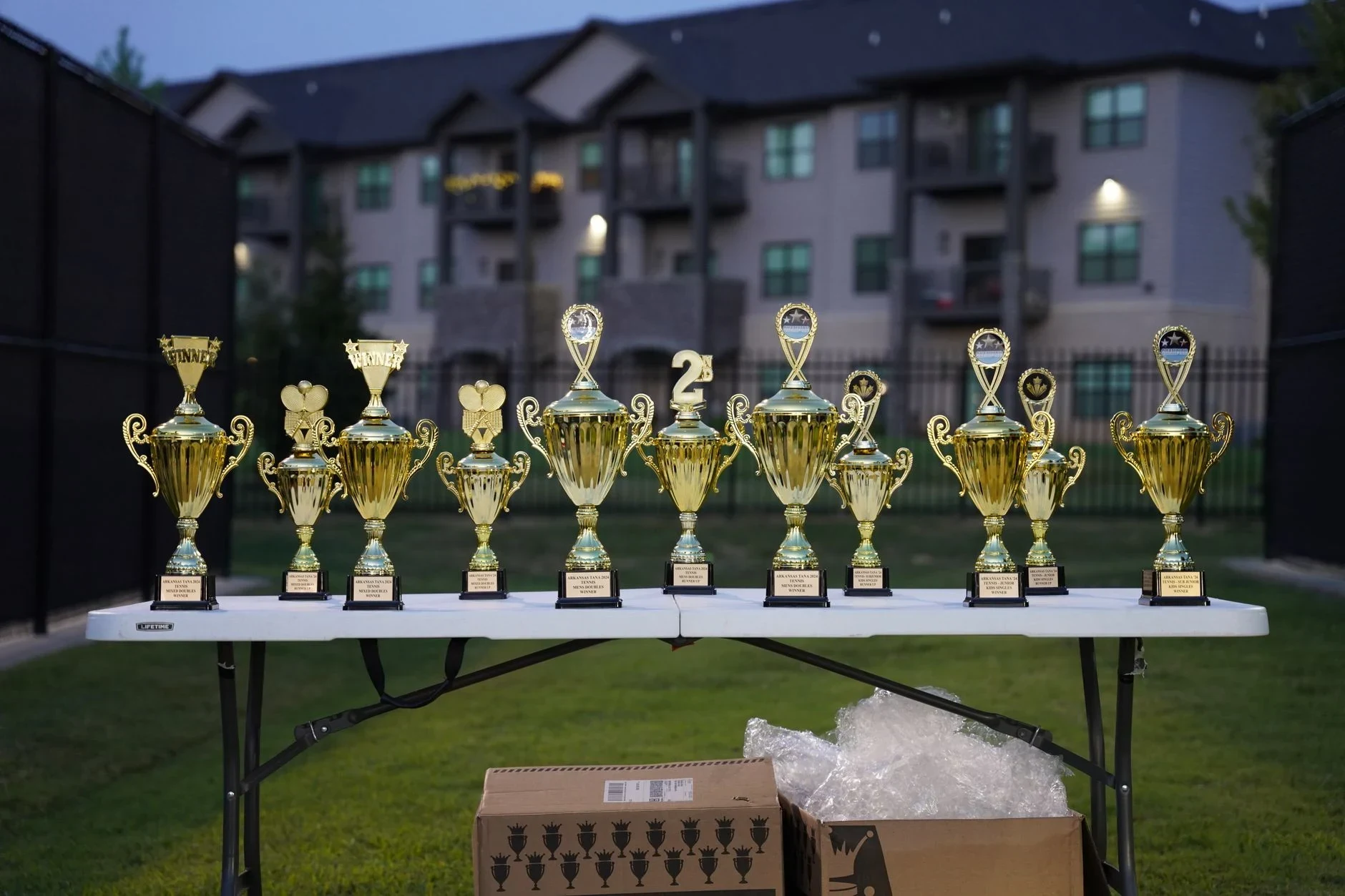 Award-uitreiking op podium