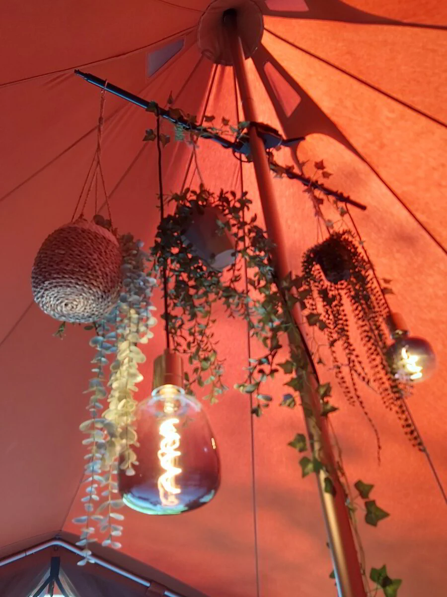 Hanglamp in de tent