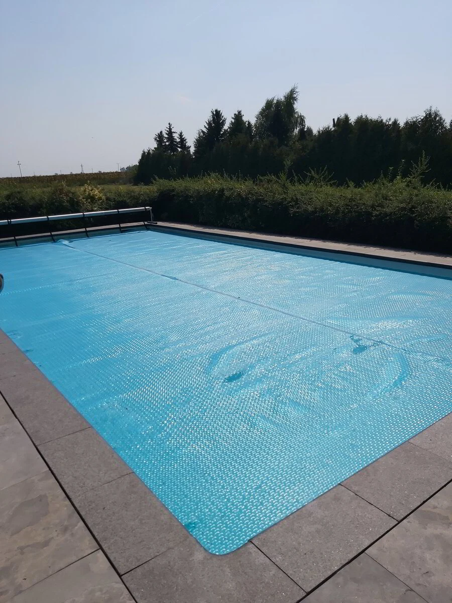 Het zwembad van 5 op 10 meter